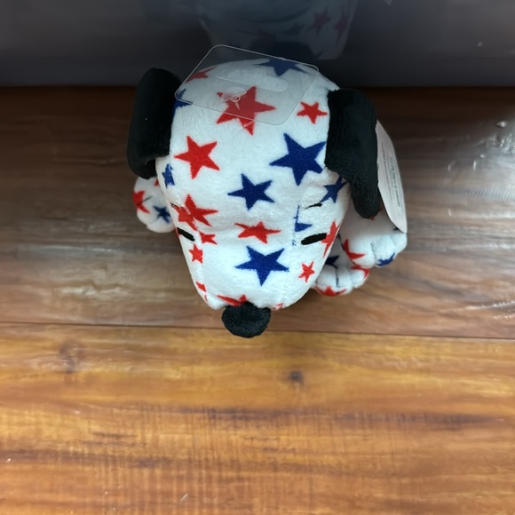 Snoopy Plush - Picture 2 of 4